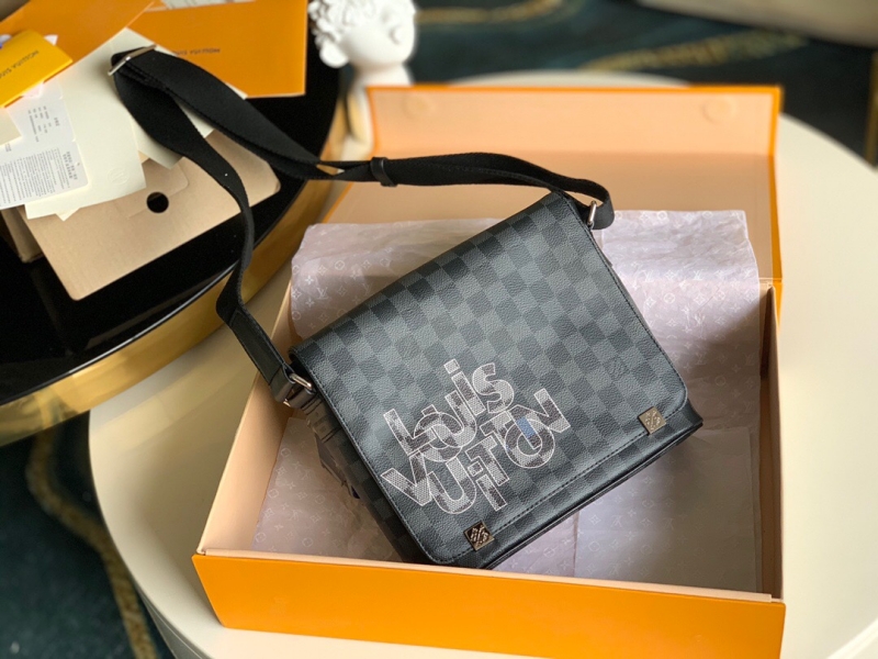 N40272 LV District 小號郵差包 2020新款灰色交織字母男包