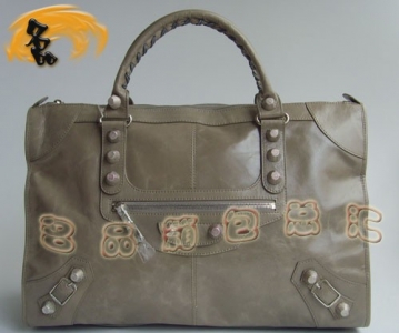 084334A Ůʿ ҕrлɫţƤŮʿ BALENCIAGAC܇