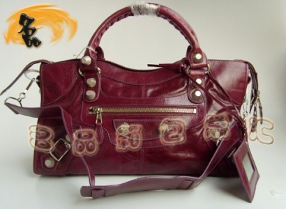 084328A ҕr BALENCIAGAC܇ ¿eŮʿб