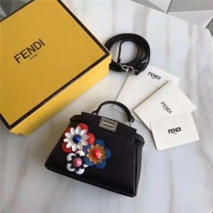 FENDI ҵ¿ rbƤMICRO PEEKABOO ̫ꖻС؈ ɫʻ