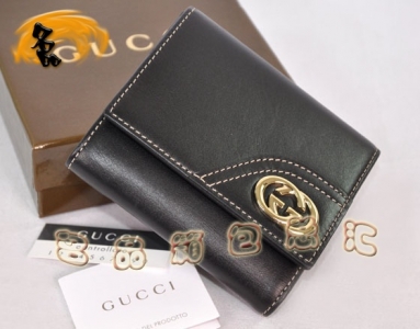 181597 GuccireŮ Gucci̿X GucciXA GucciȫƤXA ɫ