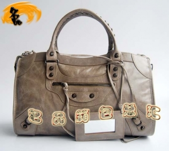 084332 ҙC܇ MţƤμ Balenciaga Ů yɫ