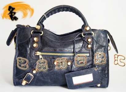 084332B BalenciagaC(j)܇ μ  M(jn)Ƥᔕr(sh)Ů {(ln)ɫ