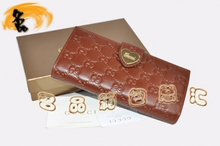 203550 GucciX Gucci¿MpG^ţƤŮʿXA GucciLXA \ɫ