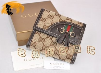 233055 GucciX Gucci¿ K r(sh)ŮʿXA Gucci̿X ɫ