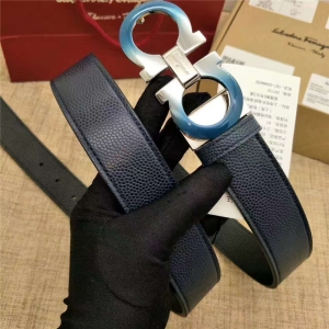 Salvatore Ferragamo Ľ  ߶˶ M(jn)p r(sh)eƤ {(ln)ɫu׃