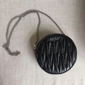 Miumiu Ů 2017¿ ݳƷ 피MھdƤ