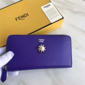 FENDI ҵ СţƤCRAYONS 2017¿ bpɫƤﻨLX {(ln)ɫ