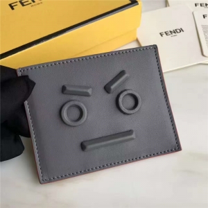 FENDI ҵ 2017¿ faceͬɫN СţƤ AӿƬA ɫ