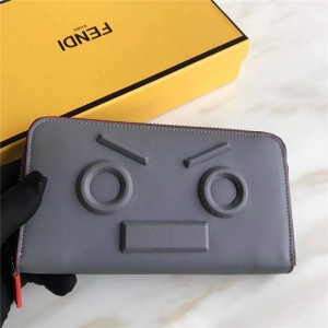 FENDI ҵ 2017¿ faceͬɫN ƤA ɫ