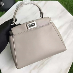 2590 FENDI ҵ ܛƤ ɂȴ  \ɫ