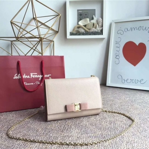 22B558 Ferragamo Ľ  Vara Y(ji) w朗l ɫ