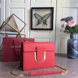 21G671 Ferragamo Ľ h(hun) СţƤ ̖w 朗l tɫ