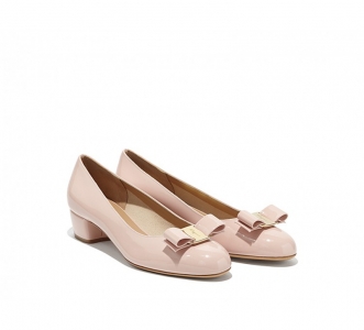 643059 FerragamoĽ VARA ͸ Ƥ߸Ь ۼtɫ