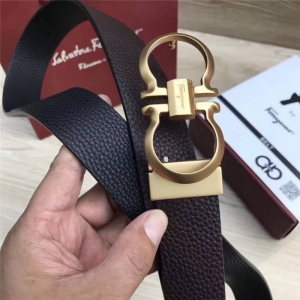 FerragamoĽ pԭƤ ʿb ̄e ֦y