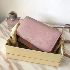 BurberryŮ ٷ¿ ͌б ð ɫ