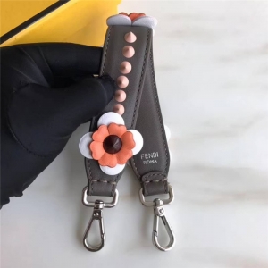 832 Fendiҵ  FT  ŲL(zhng)玧 ɫ