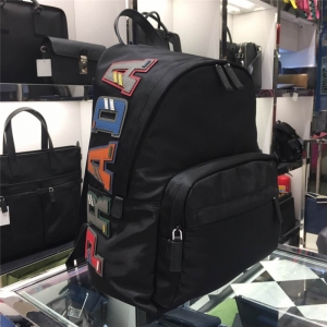 2VG066 Prada_ Ůÿ Mڽ㲼 p ɫĸ