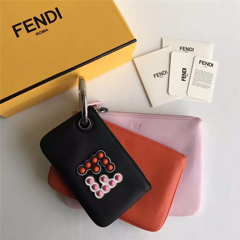 622 FENDIҵ F IS FEND h(hun) ƴɫTð ڳȷ