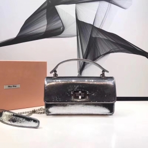 5BD115 MIUMIU¿ ֹƬ D(zhun)i w朗l ɫ