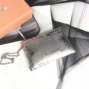 5NH81C MIUMIU¿ ֹC Ƭμð yɫ