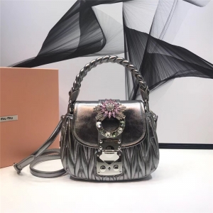 5BH111 MIUMIUƷ СƤ С̖ ˮb μ yɫ