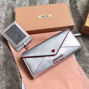 5MH379 MIUMIU  LOVEϵ pɫƤ XA ɫ