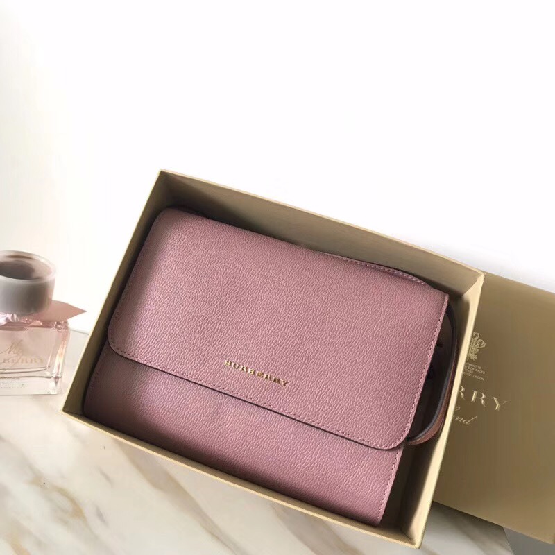 BurBerry͌ ䷭w MyƤ ŷ μб ɫ