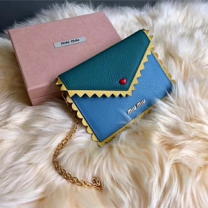 5MF001 MIUMIU  LOVEϵ ŷСXA {ɫ