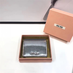 5MV204 MIUMIU ¿ ֹC ƬڴСXA yɫ