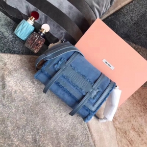 5BD097 MIUMIU 18ﶬ q w rаٴ ëëб {ɫ