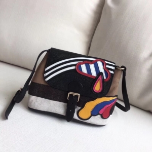 Burberry͌  e Ϳf бμ ɫ