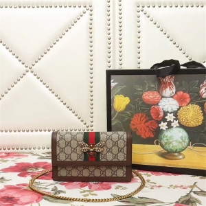 476079 CucciŮ Y Queen Margaretϵ ִ ɫ߅