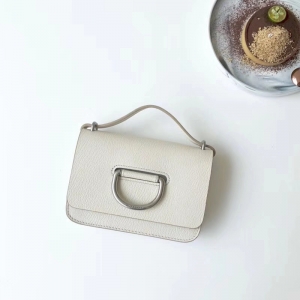  BurberryŮ ͌Ů Dͭh ͌ Burberry ɫ