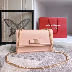 21G462 FerragamoƸĽ ƼyţƤ VaraY ̖ 朗lw 