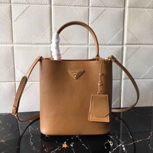 1BA212 Prada New Double ִ Prada _ˮͰ _ţƤ ɫ