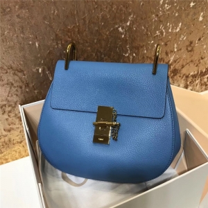 Chloe  ChloeСi СţƤ֦y ԭ ChloeŮ {ɫ