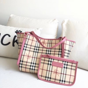 Burberryĸ Ry ͌ذ μُ ɫ