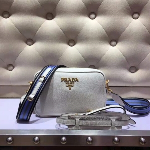 1BH082 PradaŮ _(d)μ Prada¿ _(d)μб ɫ