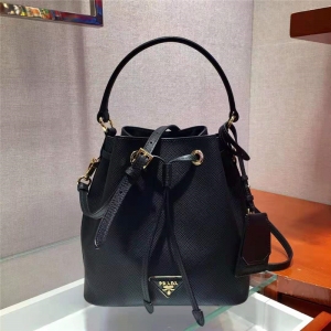 1BE032 Prada_(d) Ůʿeμ ʮּyţƤ PradaбˮͰ ɫ