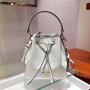 1BE032 Prada_(d) Ůʿeμ ʮּyţƤ PradaбˮͰ ɫ