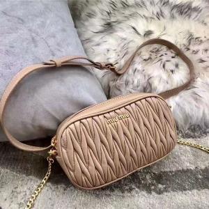 5BL005 MiuMiu ܛƤ ް  μ 