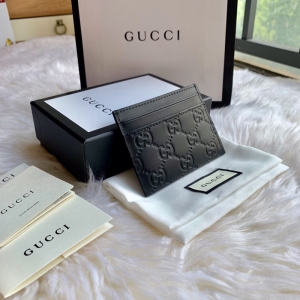 233166 Gucci SignatureƤ￨ƬA Gucci ţƤɫ