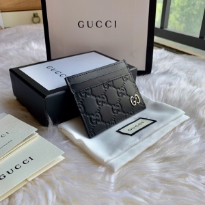 473927 Gucci SignatureƤ￨ƬA Gucci ɫ