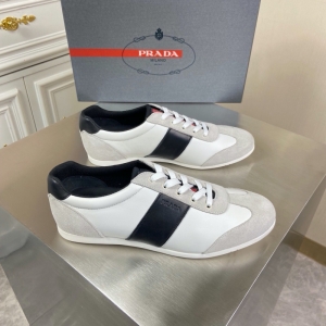 4E3463 PradaƤͿ\Ь _2020¿e\Ь ɫ