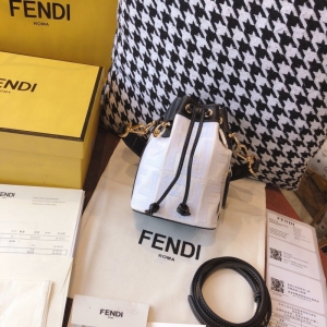 8BS010 Fendi Mon TresorС̖ˮͰִ ҵˮͰ ɫ