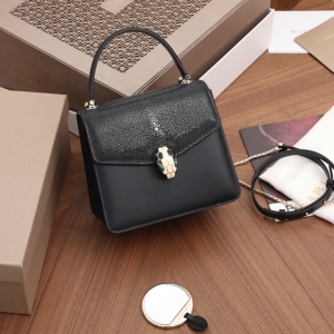 Bvlagari Serpenti ForeverϵŮ ~(y)Ƥw^ ɫ