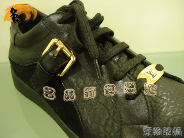 LV男鞋 LV新款 奢華經(jīng)典 LV鞋子 LV運動鞋 LV休閑鞋