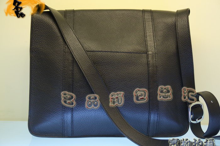 Hermes 最新款 Hermes 斜挎包 Hermes 荔枝紋 Hermes 經(jīng)典款