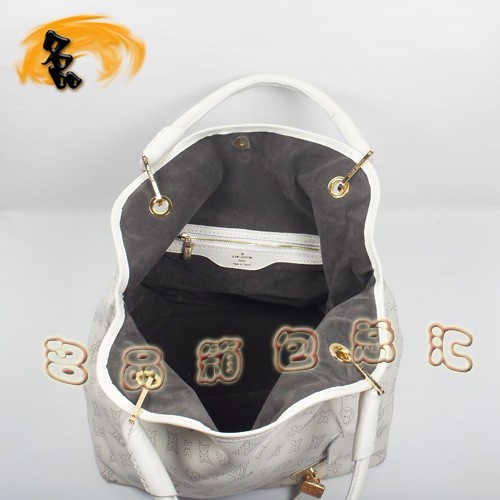 M95516 LV¿ LV LV LVŮ LVreŮ